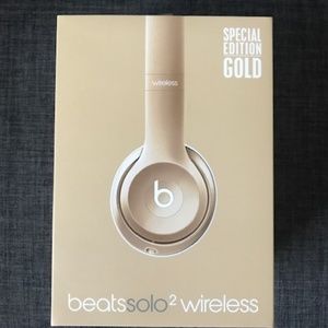 Beats Solo 2 Wireless Headphones - Special Ed Gold